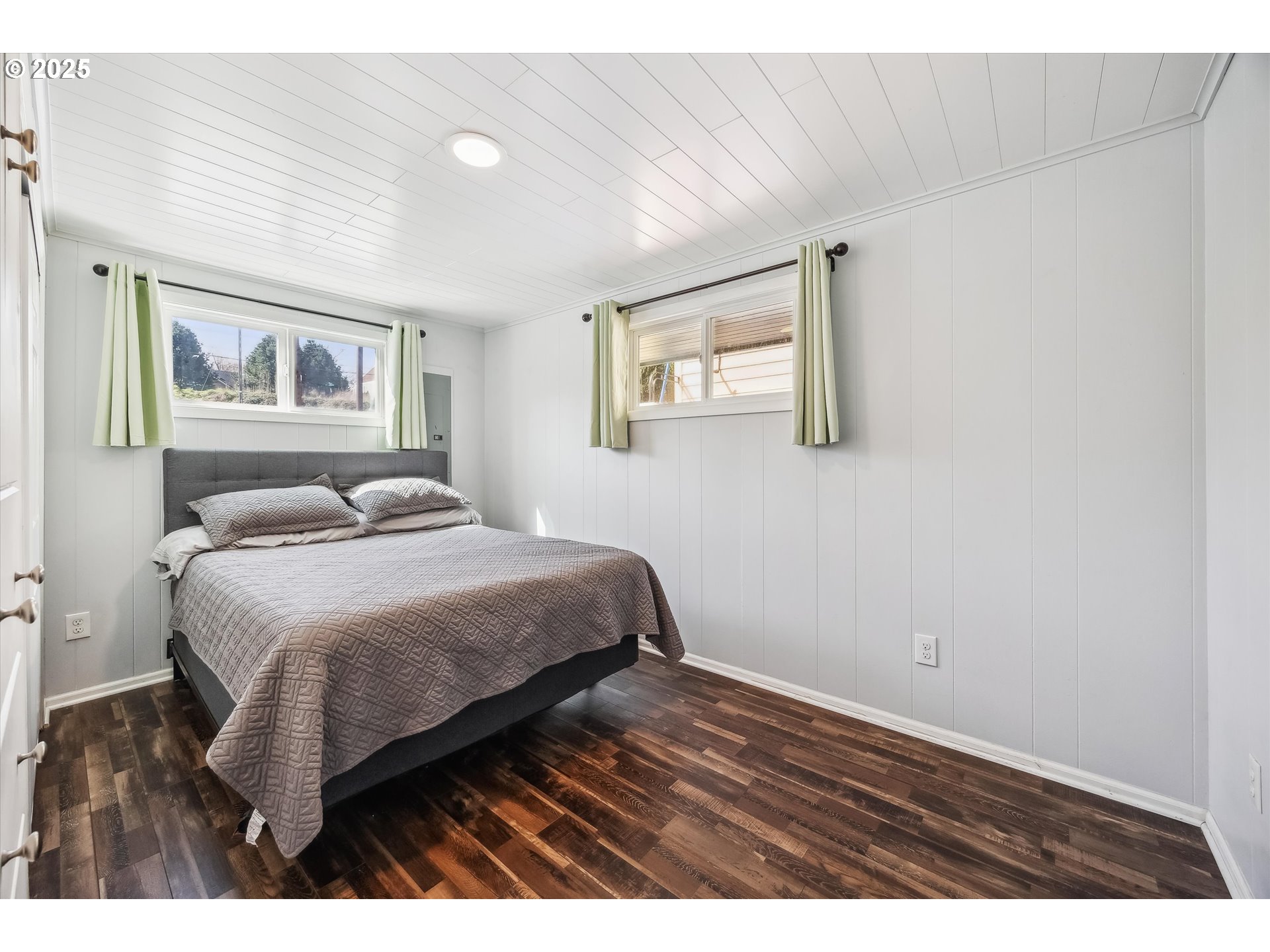55 Northeast Bridgeton Road, Unit 10 Portland, OR 97211 - Photo 10 of 28 Bedroom