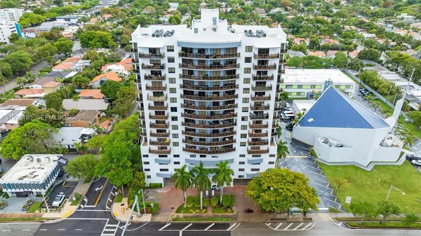 $485,000 | 2301 Southwest 27th Avenue, Unit 906, Miami, FL 33145