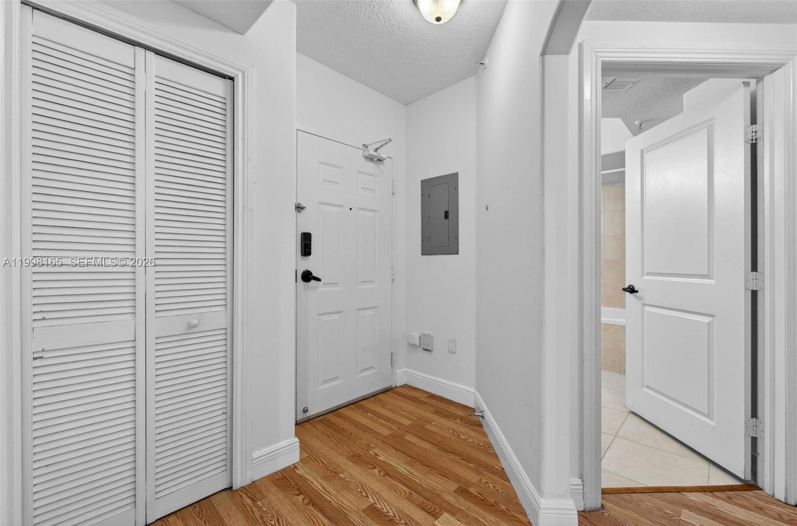 2301 Southwest 27th Avenue, Unit 906 Miami, FL 33145 - Photo 6 of 38 a view of bathroom