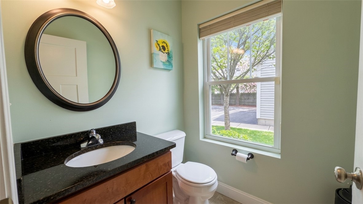 301 West Shore Road, Unit 19 Warwick, RI 02889 - Photo 13 of 41