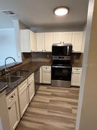 $1,700 | 1989 Summer Club Drive, Unit 307, Oviedo, FL 32765