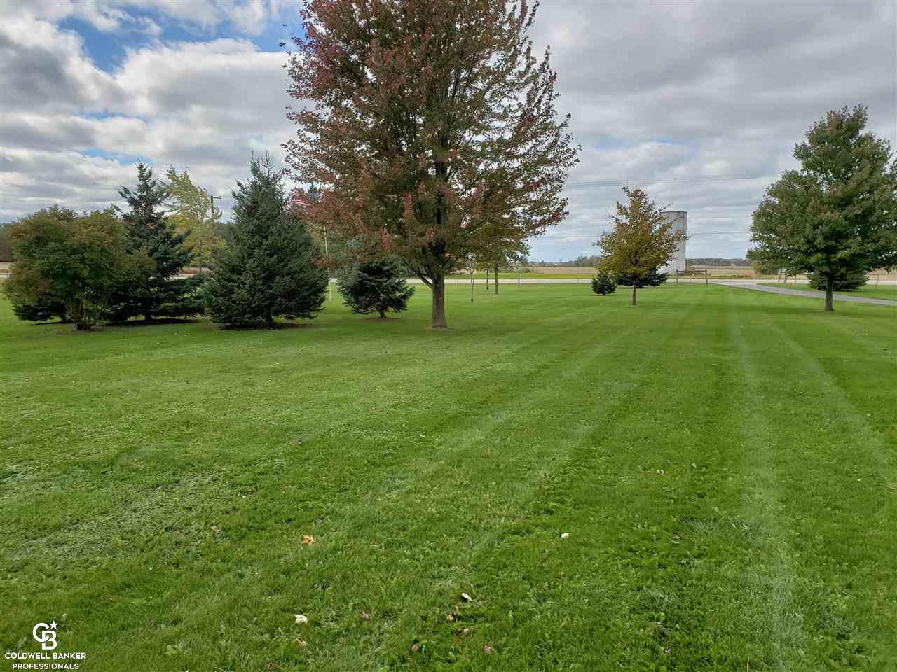 5610 Capac Road Capac, MI 48014 - Photo 9 of 28