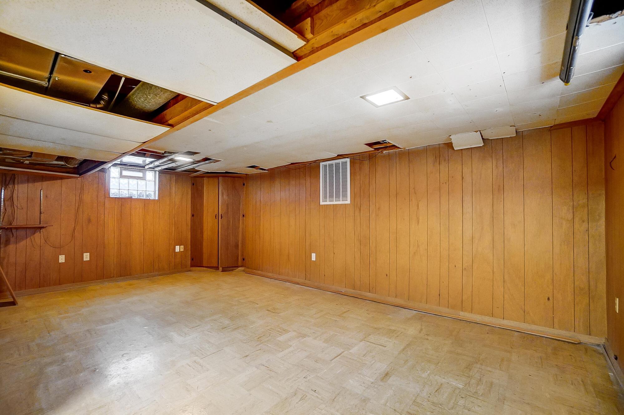 2709 Berwyn Road Columbus, OH 43221 - Photo 50 of 67 050