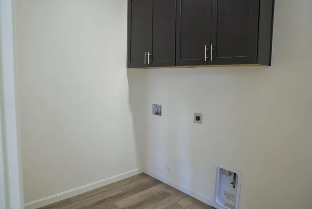 a view of livingroom and window