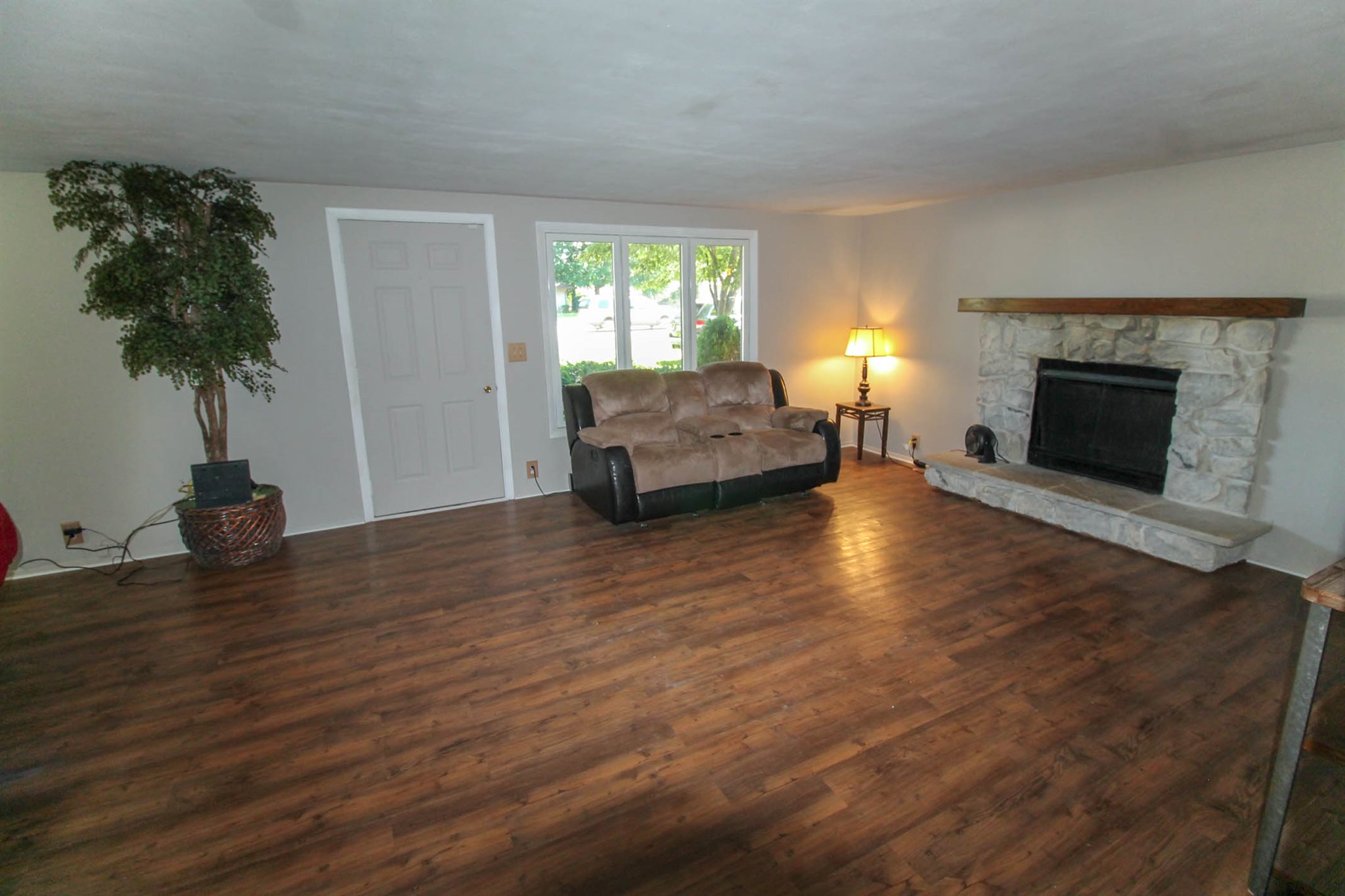 17433 Cleveland Road South Bend, IN 46635 - Photo 7 of 20