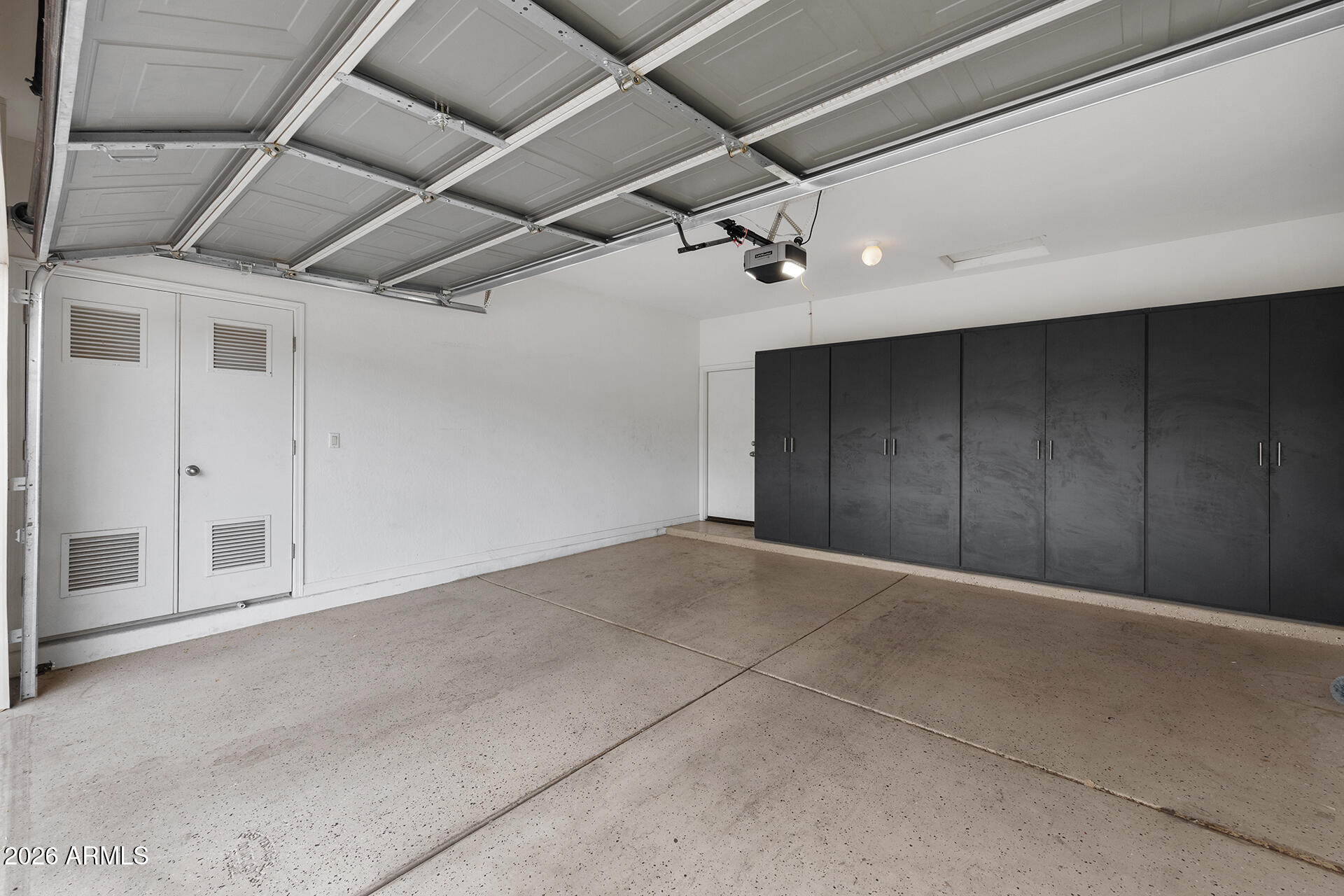 608 West Gary Way Phoenix, AZ 85041 - Photo 27 of 48 a view of an empty room