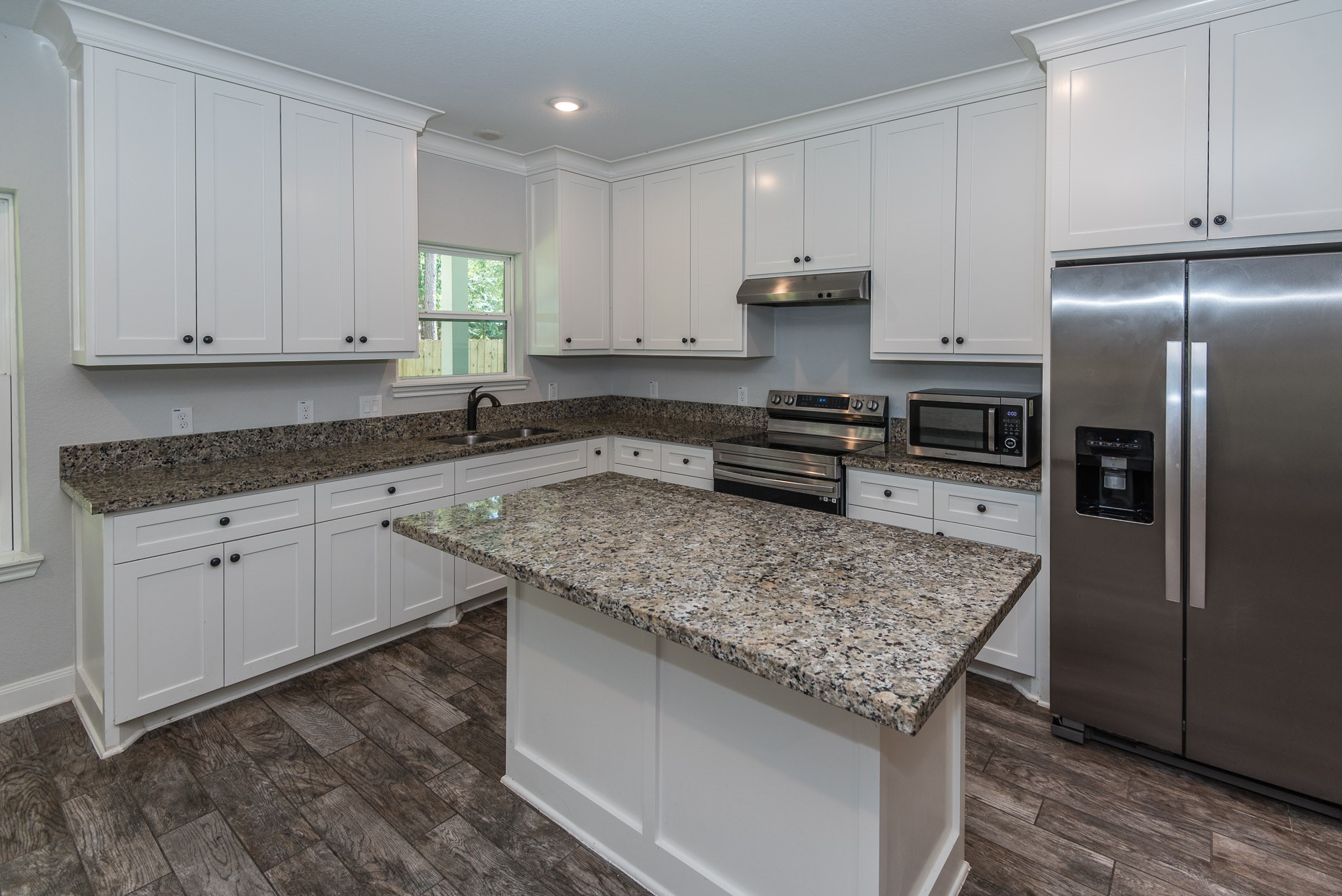 7705 Pin Oak Street Montgomery, TX 77316 - Photo 5 of 15