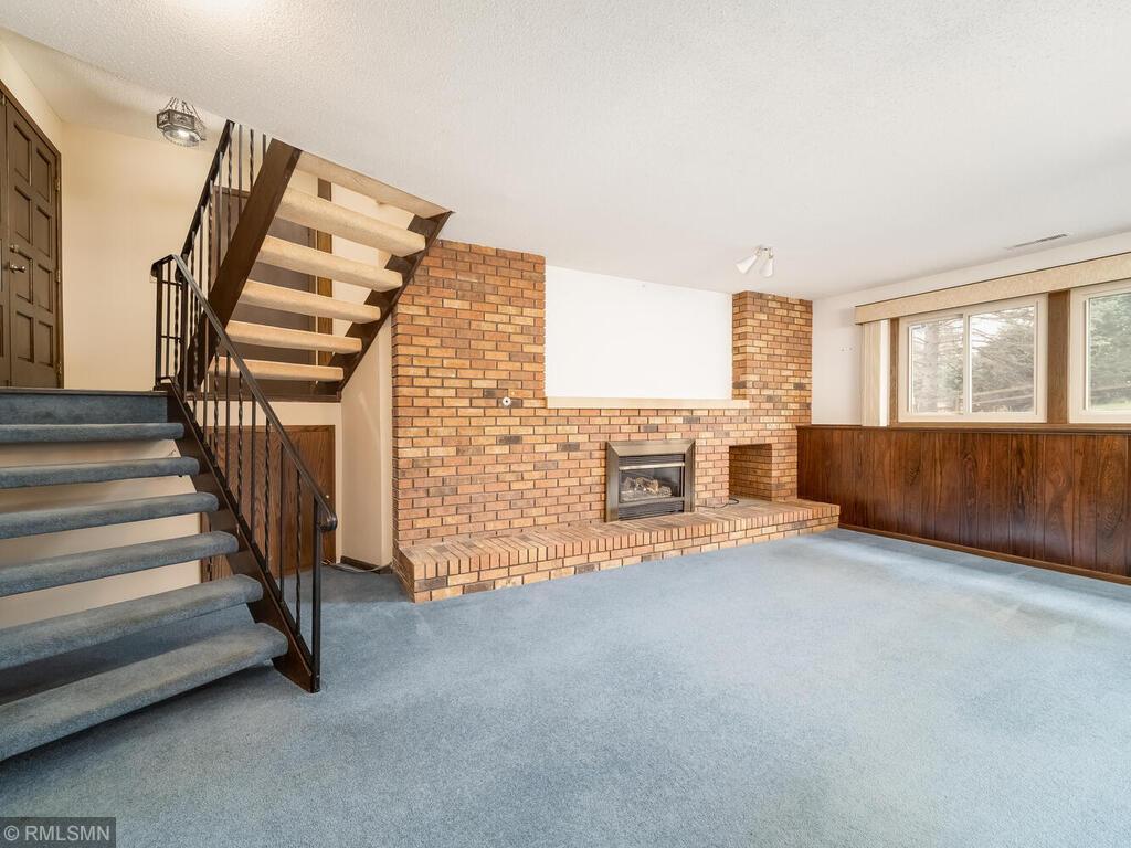 8795 Darnel Road Eden Prairie, MN 55344 - Photo 14 of 18 Gallery Image 14