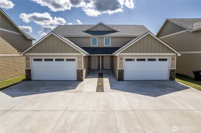 $712,000 | 921 West Ted Yao Way, Moses Lake, WA 98837