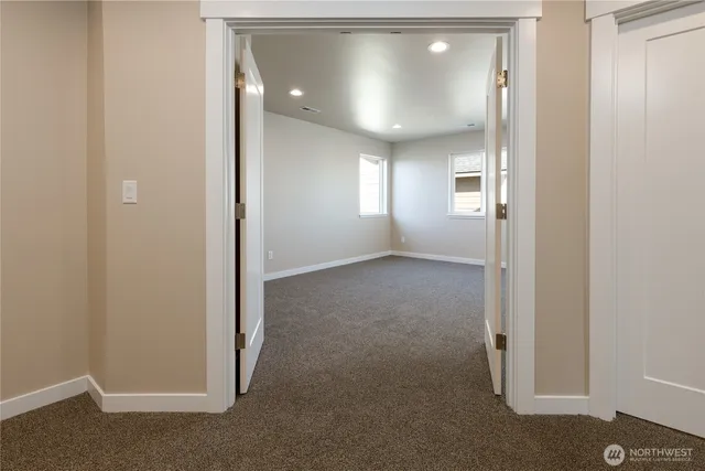 $712,000 | 921 West Ted Yao Way, Moses Lake, WA 98837