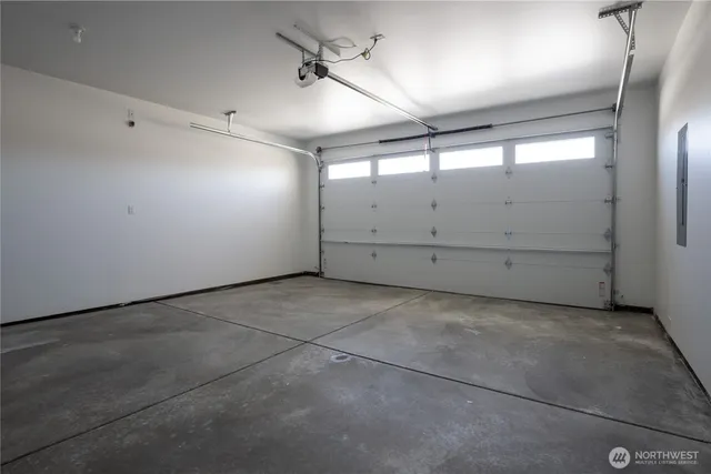 $712,000 | 921 West Ted Yao Way, Moses Lake, WA 98837