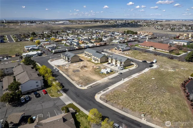 $712,000 | 921 West Ted Yao Way, Moses Lake, WA 98837