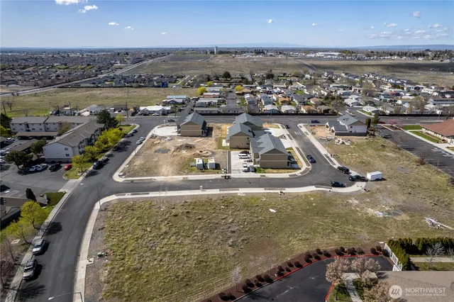 $712,000 | 921 West Ted Yao Way, Moses Lake, WA 98837