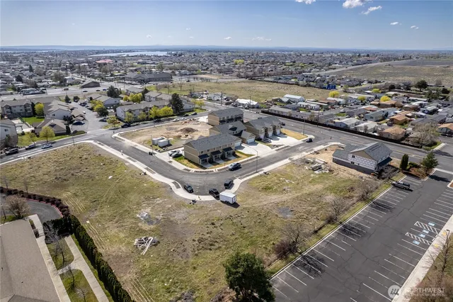 $712,000 | 921 West Ted Yao Way, Moses Lake, WA 98837