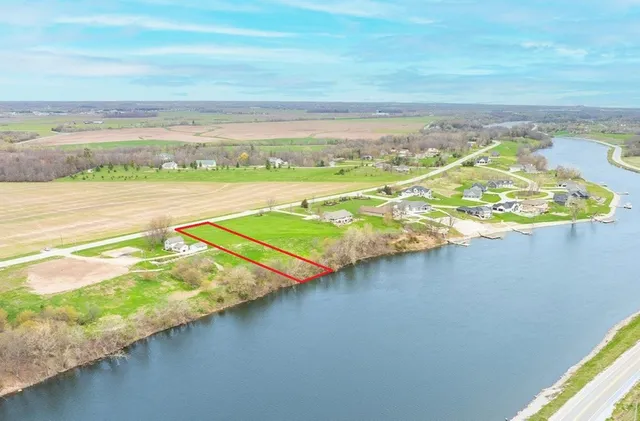 $657,900 | 4275 Lost Dauphin Road, Unit 3, Wrightstown, WI 54180