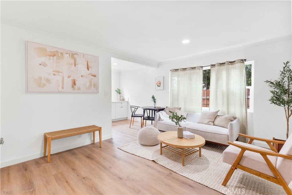 1250 East 4th St Unit 6  