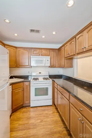$2,350 | 101 Quince Court, Lawrence Township, NJ 08648
