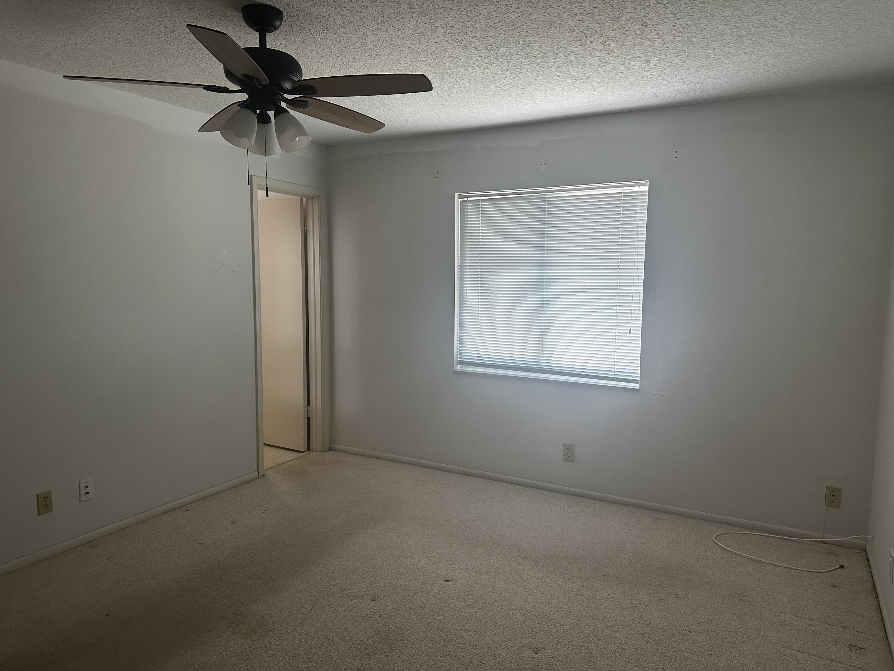 19447 Colorado Circle Boca Raton, FL 33434 - Photo 3 of 7 IMG_0827