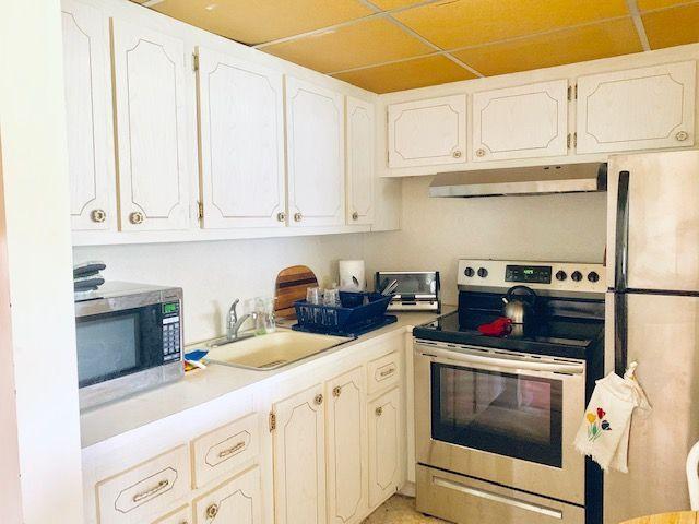 483 Mansfield K, Unit 483 Boca Raton, FL 33434 - Photo 4 of 22 Kitchen