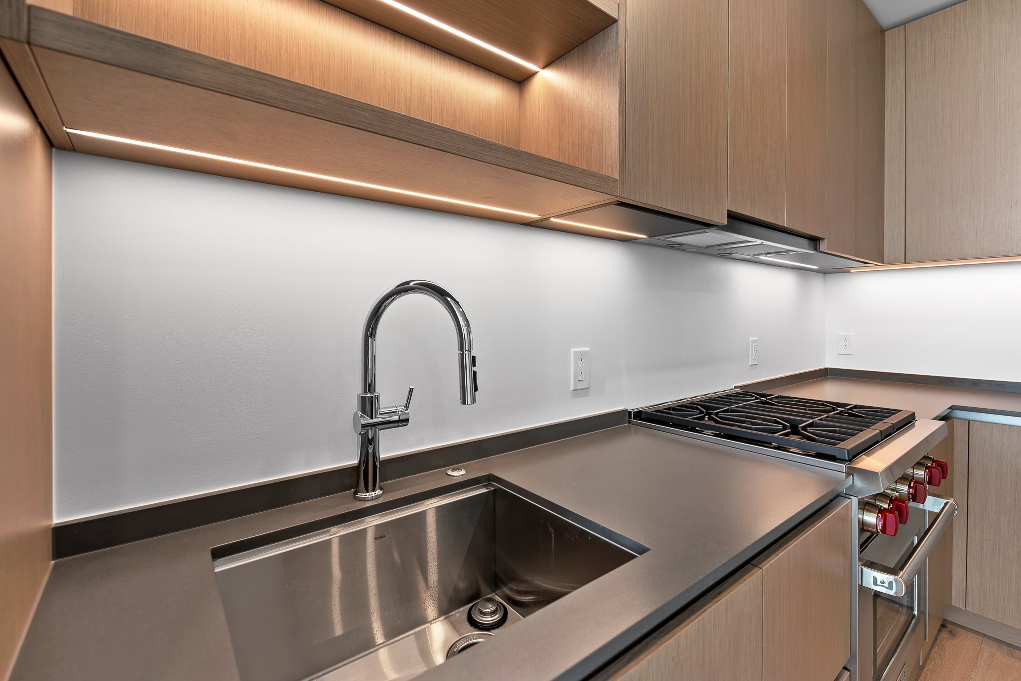 610 Davis Street, Unit 5206 Austin, TX 78701 - Photo 9 of 35 a close view of a sink and cabinets