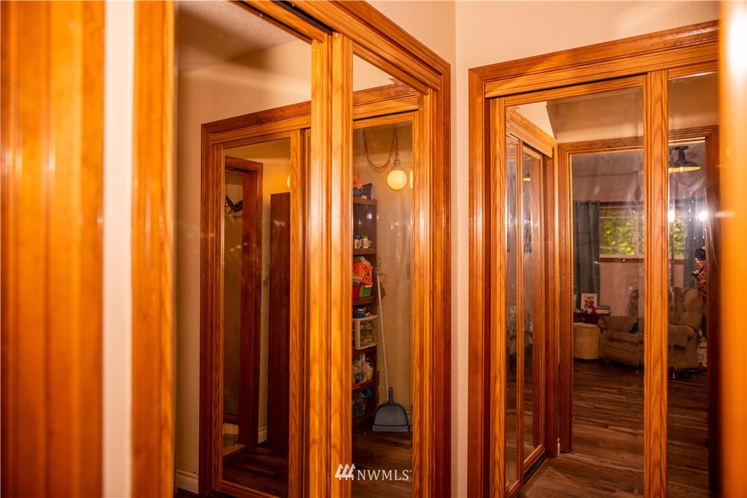 645 Clark Creek Road Longview, WA 98632 - Photo 26 of 34 Gallery Image 26