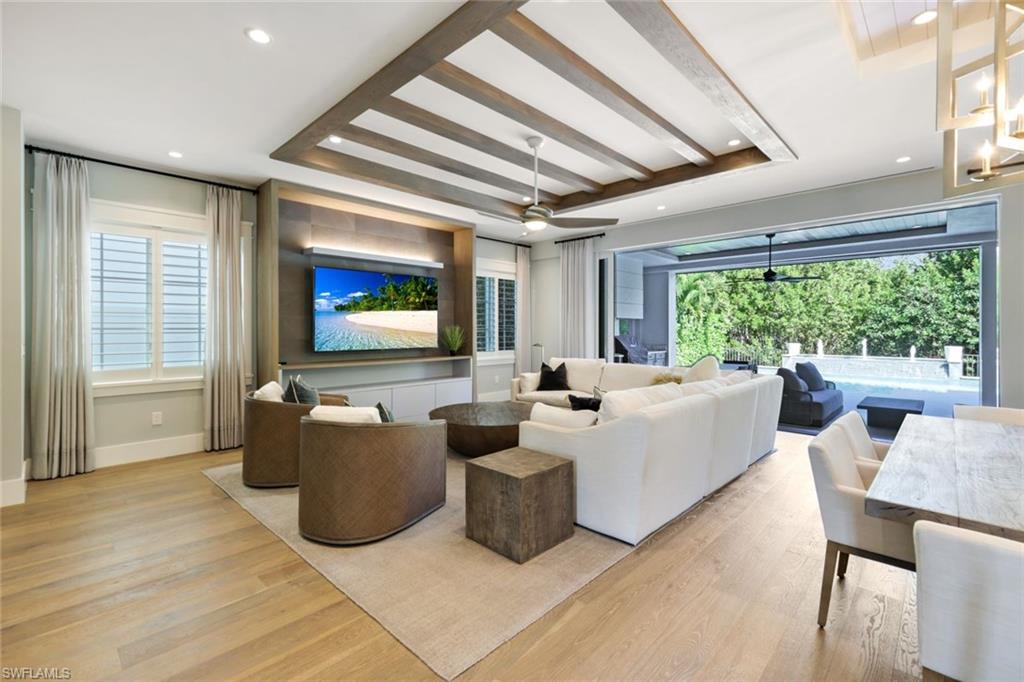 91 14th Street South Naples, FL 34102 - Photo 11 of 31