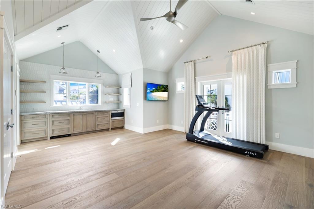 91 14th Street South Naples, FL 34102 - Photo 22 of 31