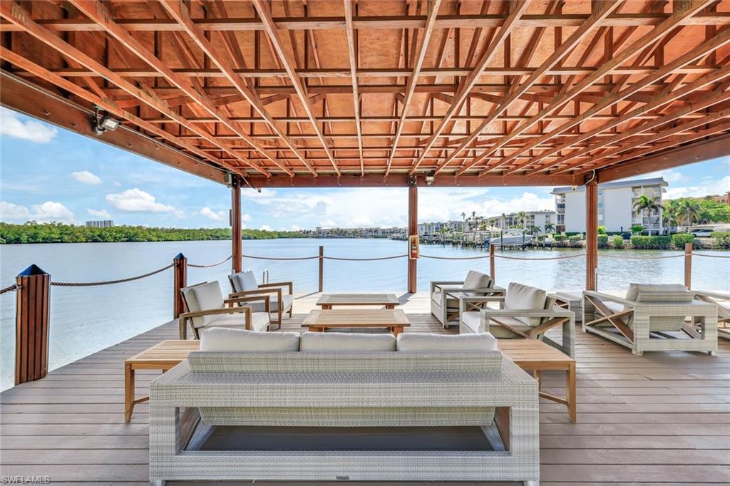 91 14th Street South Naples, FL 34102 - Photo 5 of 31