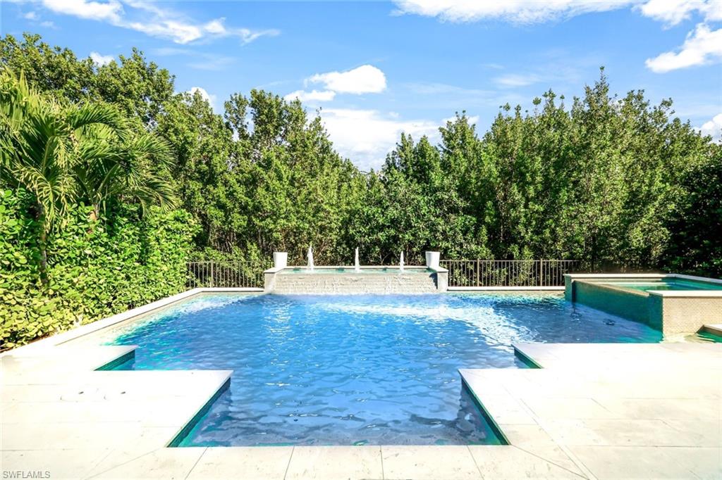 91 14th Street South Naples, FL 34102 - Photo 8 of 31