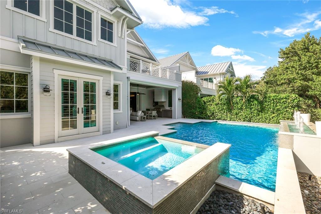 91 14th Street South Naples, FL 34102 - Photo 9 of 31