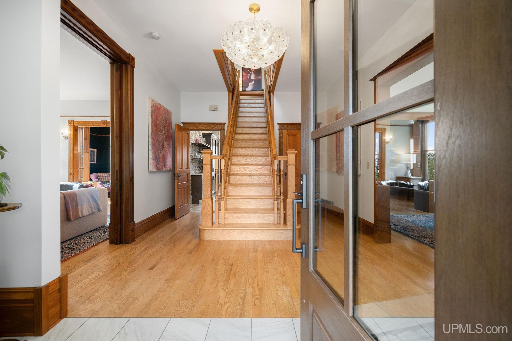322 East Ridge Street Marquette, MI 49855 - Photo 7 of 75