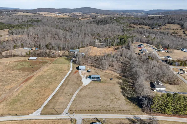 $459,000 | 1405 Cane Creek-Cummingsville Road, Sparta, TN 38583