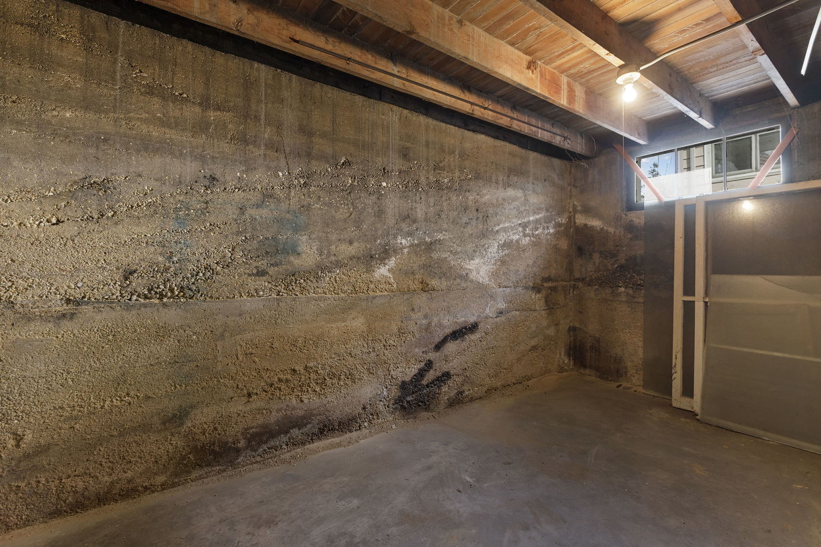 825 St John Street Elgin, IL 60120 - Photo 24 of 28 a bathroom with a shower