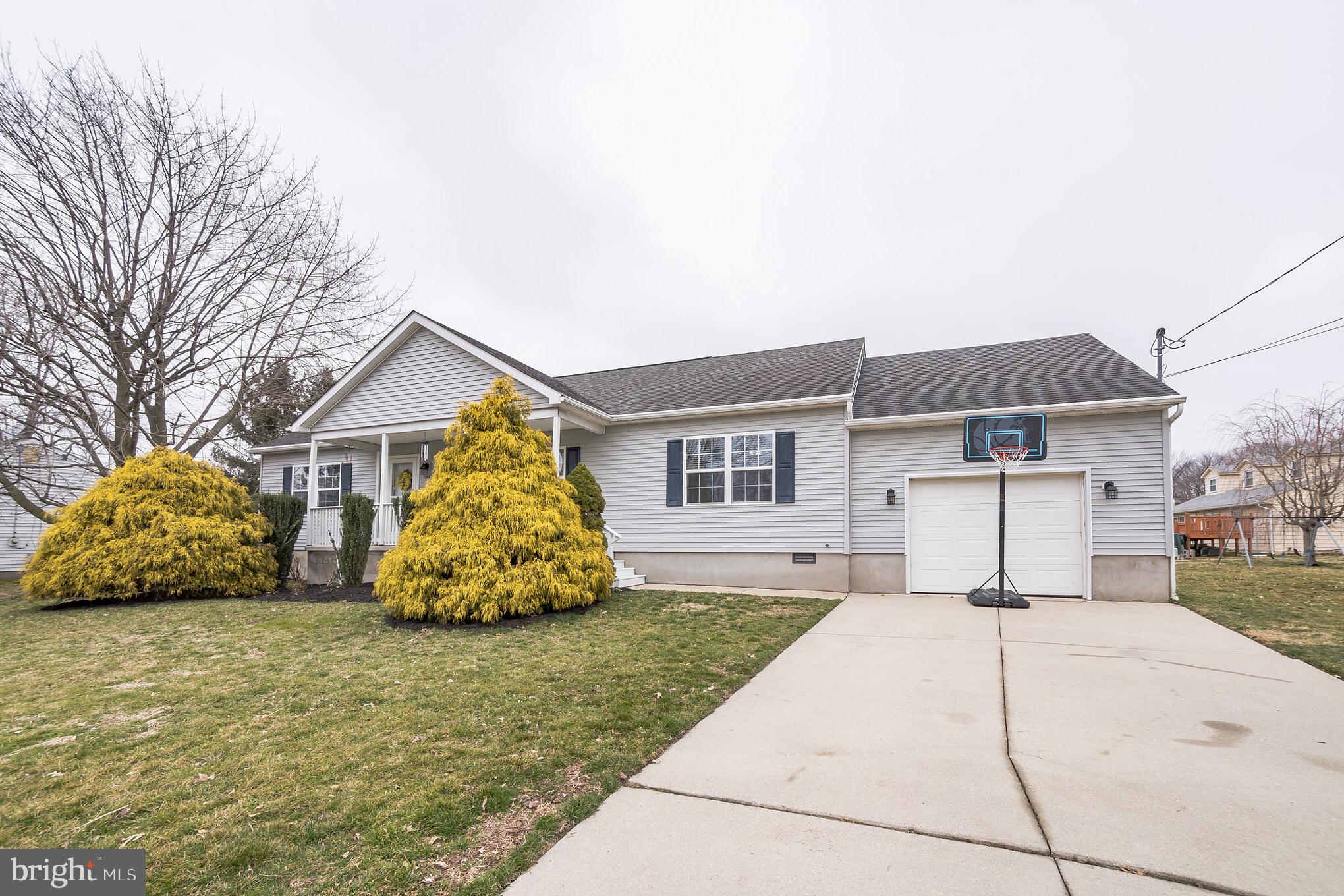160 Boston Road Pennsville, NJ 08070 - Photo 3 of 30