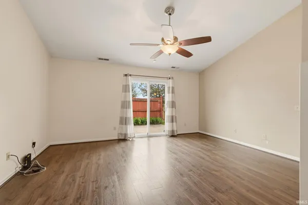 $189,900 | 3903 Cobblestone Cove, New Haven, IN 46774