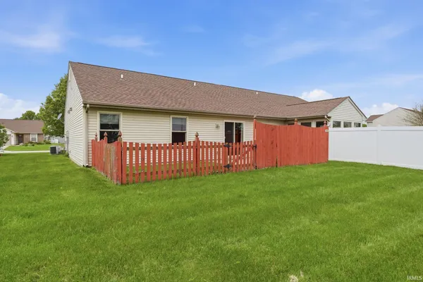 $189,900 | 3903 Cobblestone Cove, New Haven, IN 46774