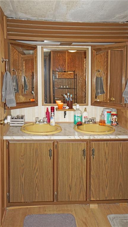 297 Paris Colliers Road Burgettstown, PA 15021 - Photo 5 of 8 Gallery Image 5
