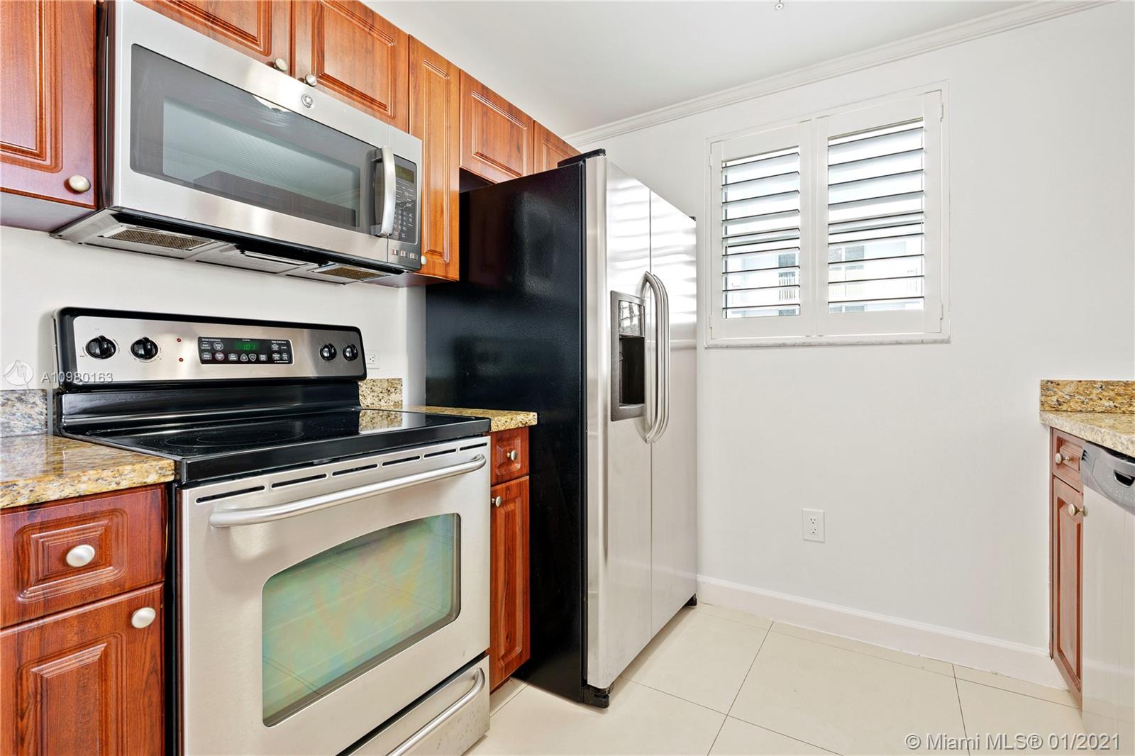 2600 Southwest 27th Avenue, Unit 708 Miami, FL 33133 - Photo 3 of 18