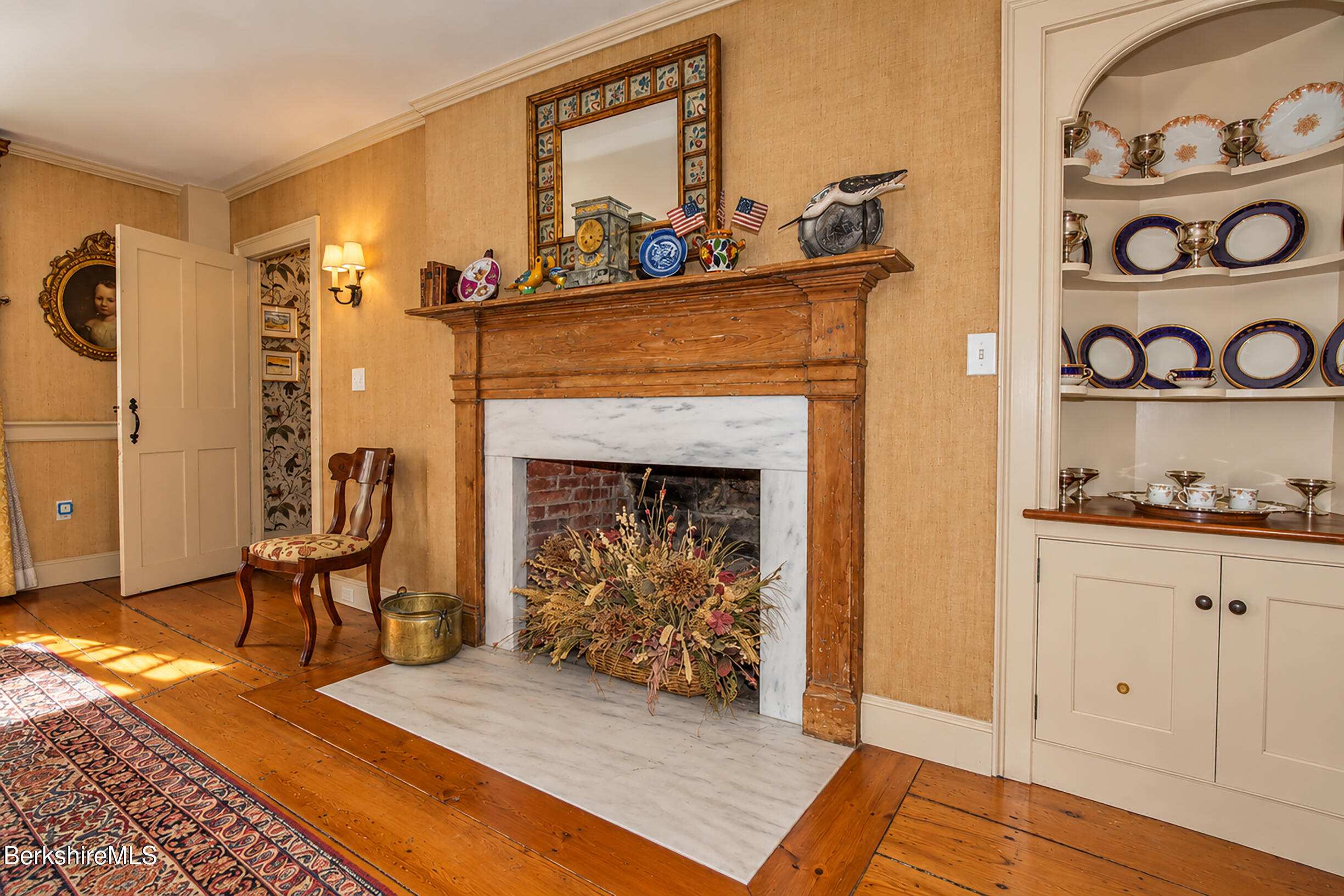 802 Stebbins Road Otis, MA 01253 - Photo 31 of 67 Dining room