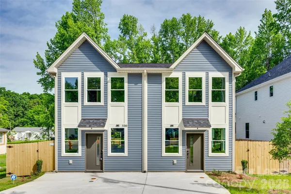 $2,050 | 500 Dawn Circle, Unit A, Charlotte, NC 28213