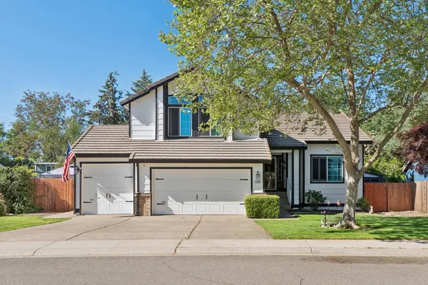 $705,000 | 2890 Aquamarine Circle, Rescue, CA 95672