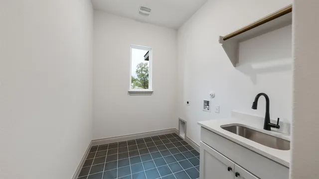 $894,000 | 108 Tranquility Trail, Spicewood, TX 78669