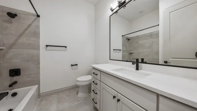 $894,000 | 108 Tranquility Trail, Spicewood, TX 78669