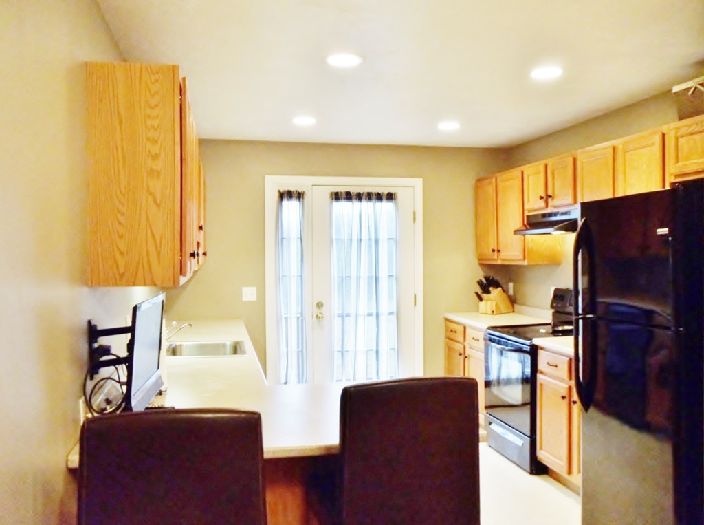 37 Carleton Street, Unit 37 Wareham, MA 02558 - Photo 4 of 9 Gallery Image 4