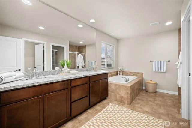 $1,000,000 | 12113 23rd Drive Southeast, Everett, WA 98208