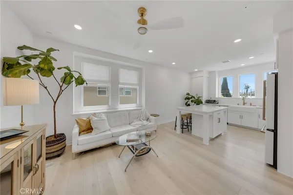$970,000 | 17961 Conch Lane, Huntington Beach, CA 92647