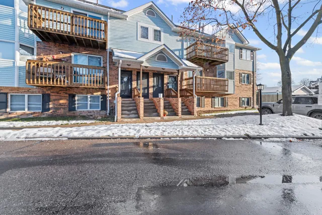 $220,000 | 203 Pinewood Circle, Plymouth, MI 48170