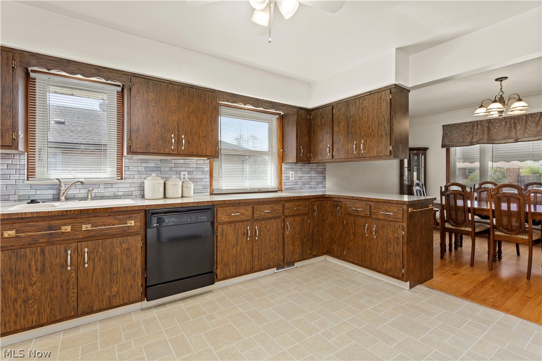 4134 Rabbit Run Drive Brooklyn, OH 44144 - Photo 5 of 13