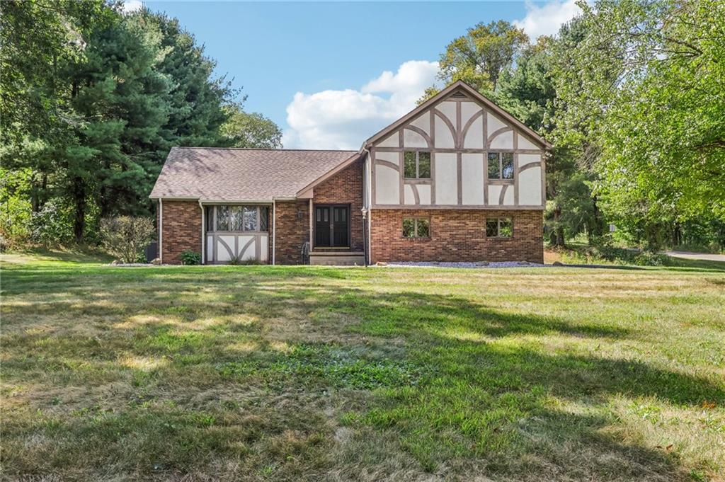 168 Cunningham Lane New Castle, PA 16105 - Photo 2 of 29