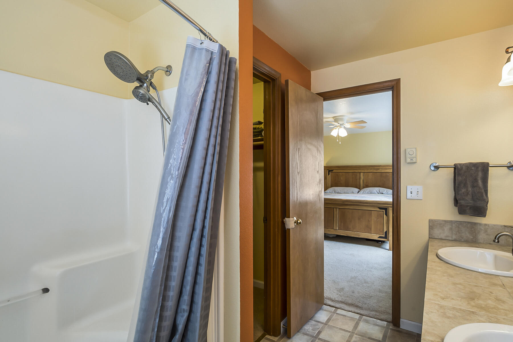 3063 Northeast Raleigh Court Bend, OR 97701 - Photo 26 of 39 26JH5_8984